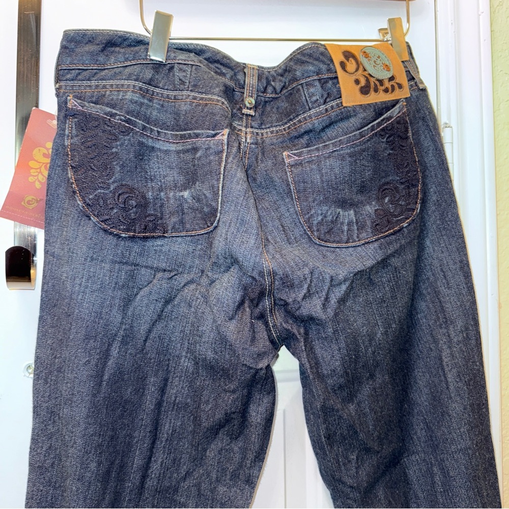 Elegant Black Boot Cut Jeans - Picture 6 of 9